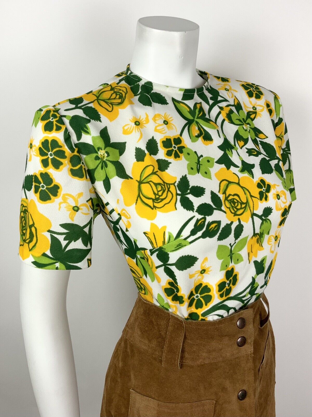VINTAGE 60s 70s WHITE GREEN LIME YELLOW FLORAL ROSE TSHIRT TOP 12 14