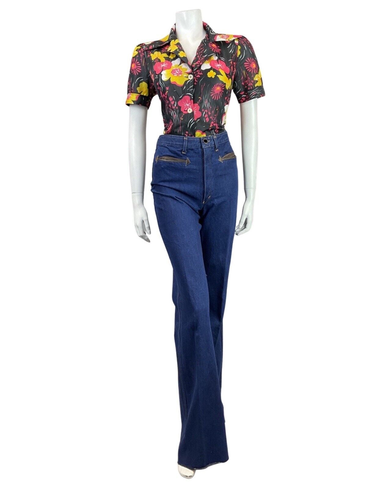 VINTAGE 60s 70s BLACK PINK YELLOW FLORAL MOD SHORT SLEEVE DAGGER SHIRT 10 12