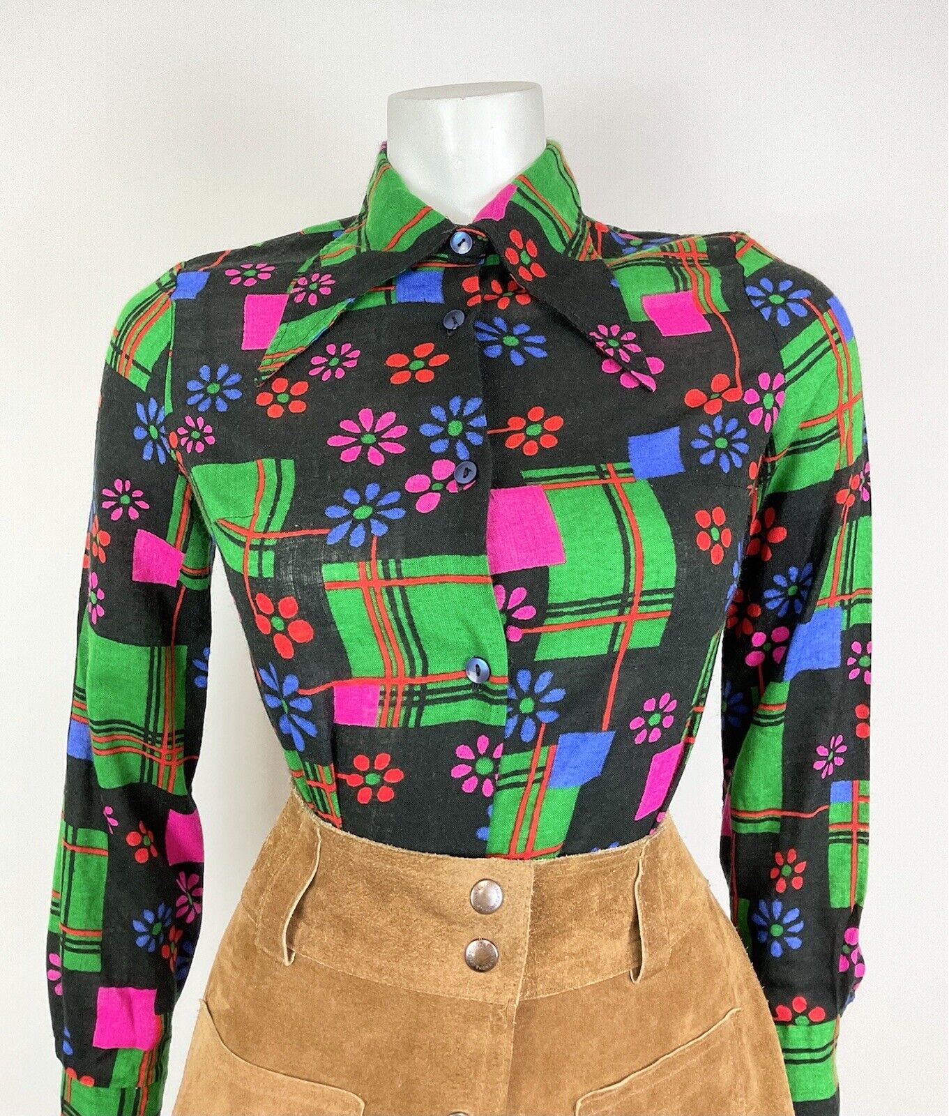 VTG 60s 70s BLACK GREEN PINK BLUE GEOMETRIC DAISY FLOWER MOD DAGGER SHIRT 8