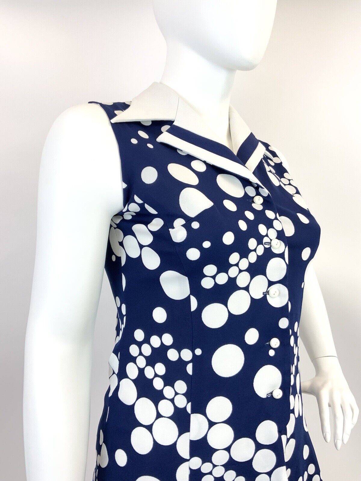 VINTAGE 60s 70s NAVY BLUE WHITE DOTTY MOD SLEEVELESS DAGGER COLLAR DRESS 16 18