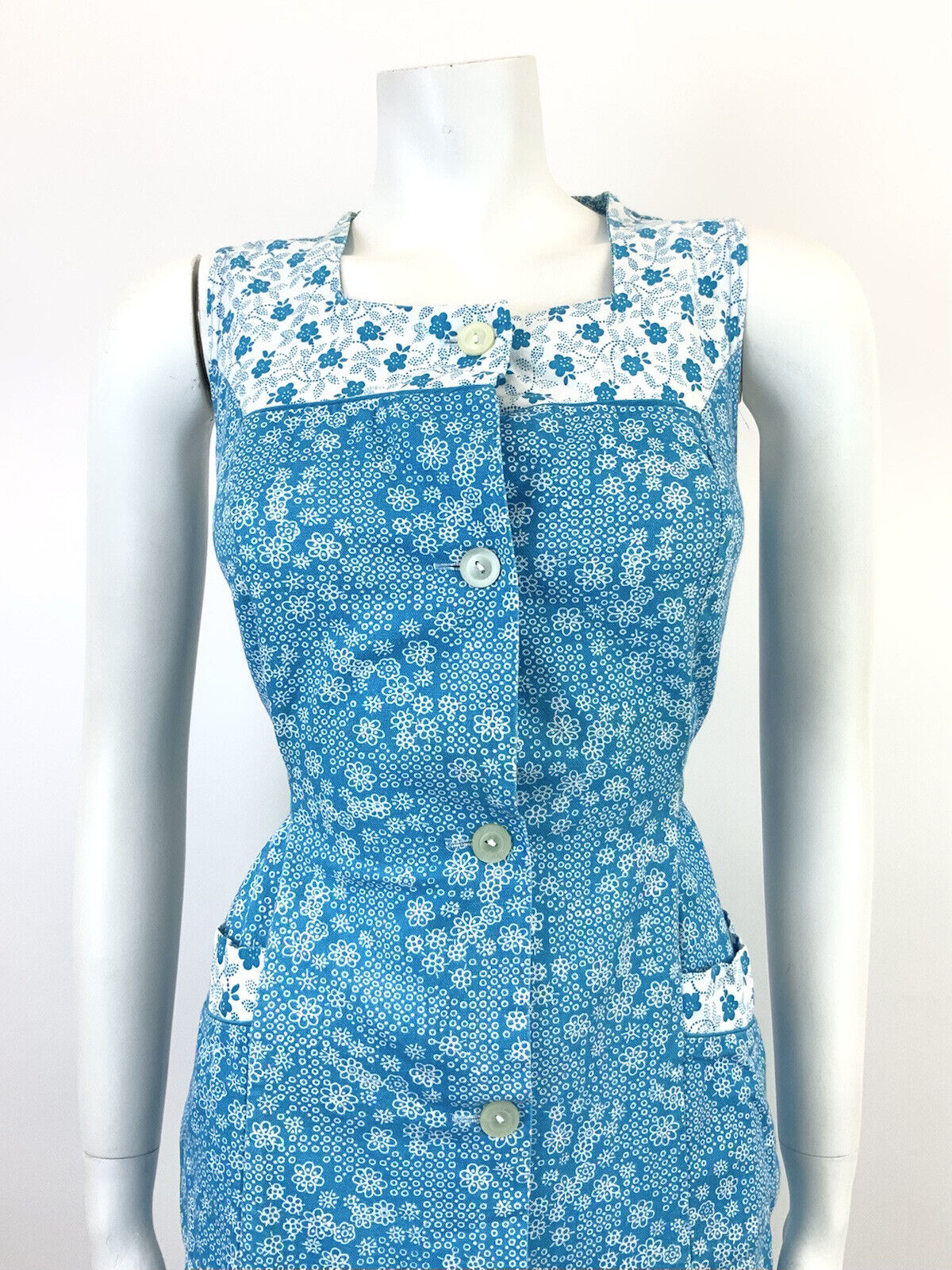VINTAGE 60s 70s BRIGHT BLUE WHITE DOTTY FLORAL SLEEVELESS MOD SUMMER DRESS 10 12