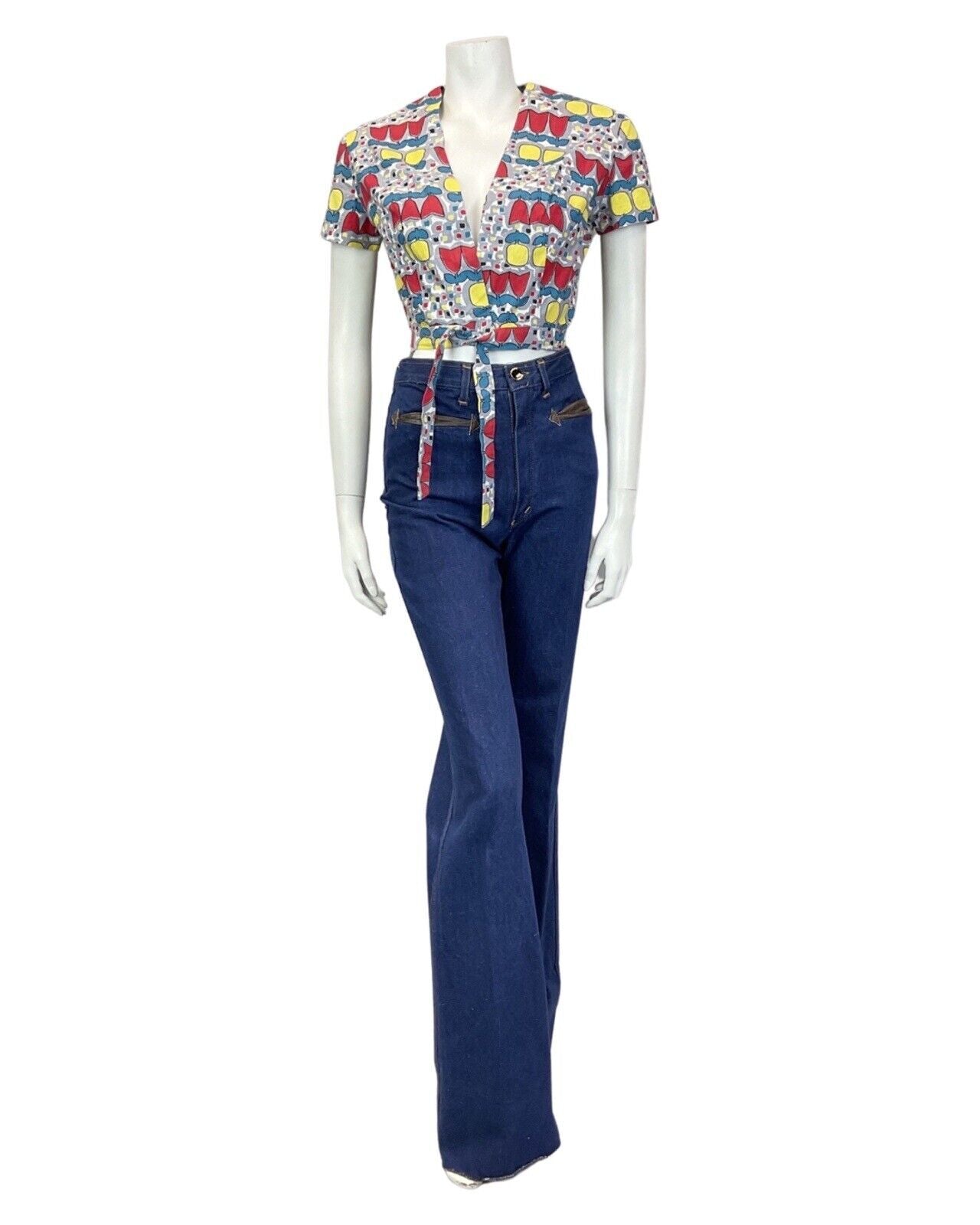 VINTAGE 60s 70s WHITE GREY RED YELLOW TULIP FLORAL MOD WRAP CROPPED TOP 8