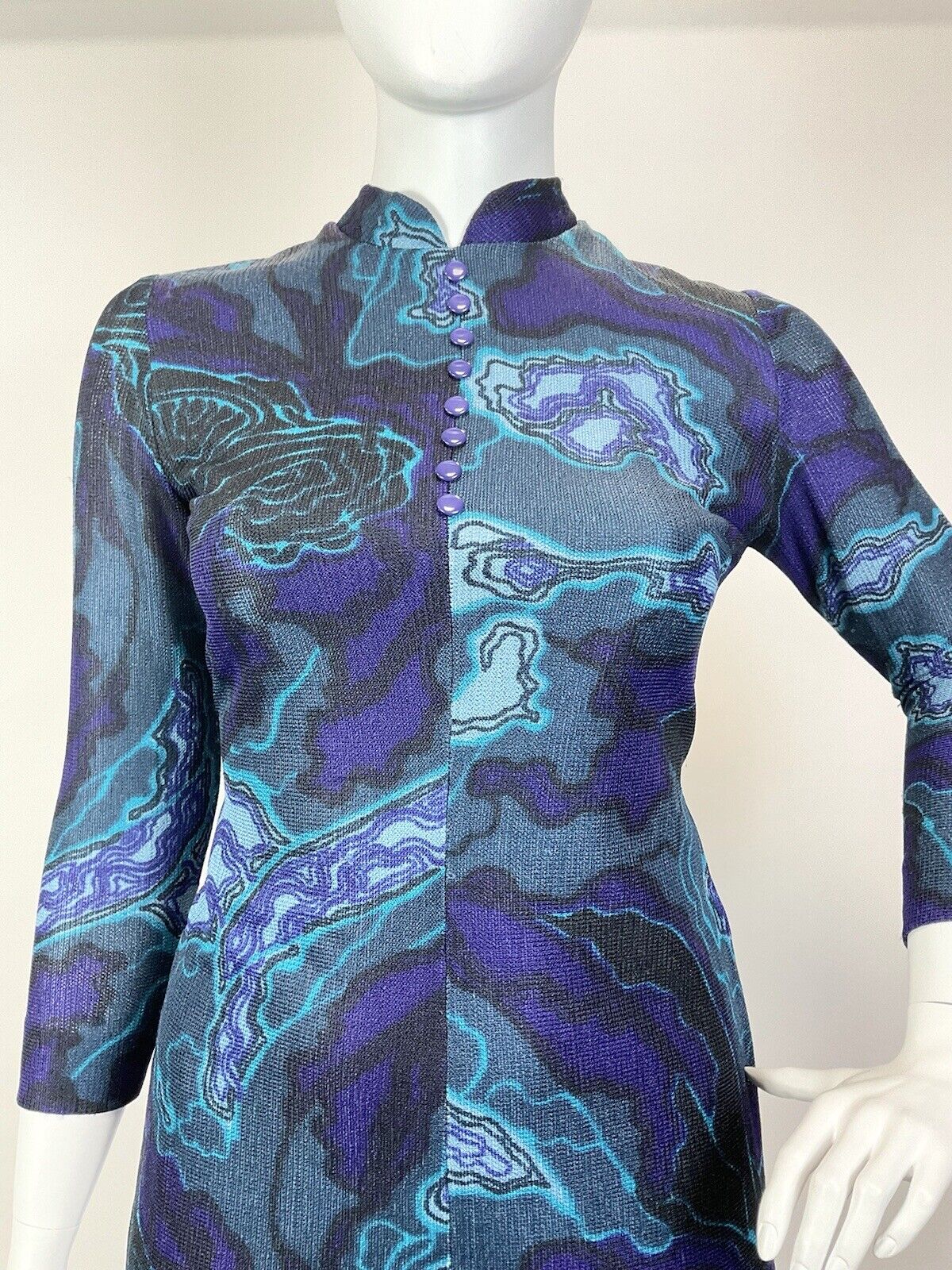 VINTAGE 60s 70s BLUE PURPLE BLACK PSYCHEDELIC GEODE MOD MANDARIN COLLAR DRESS 16