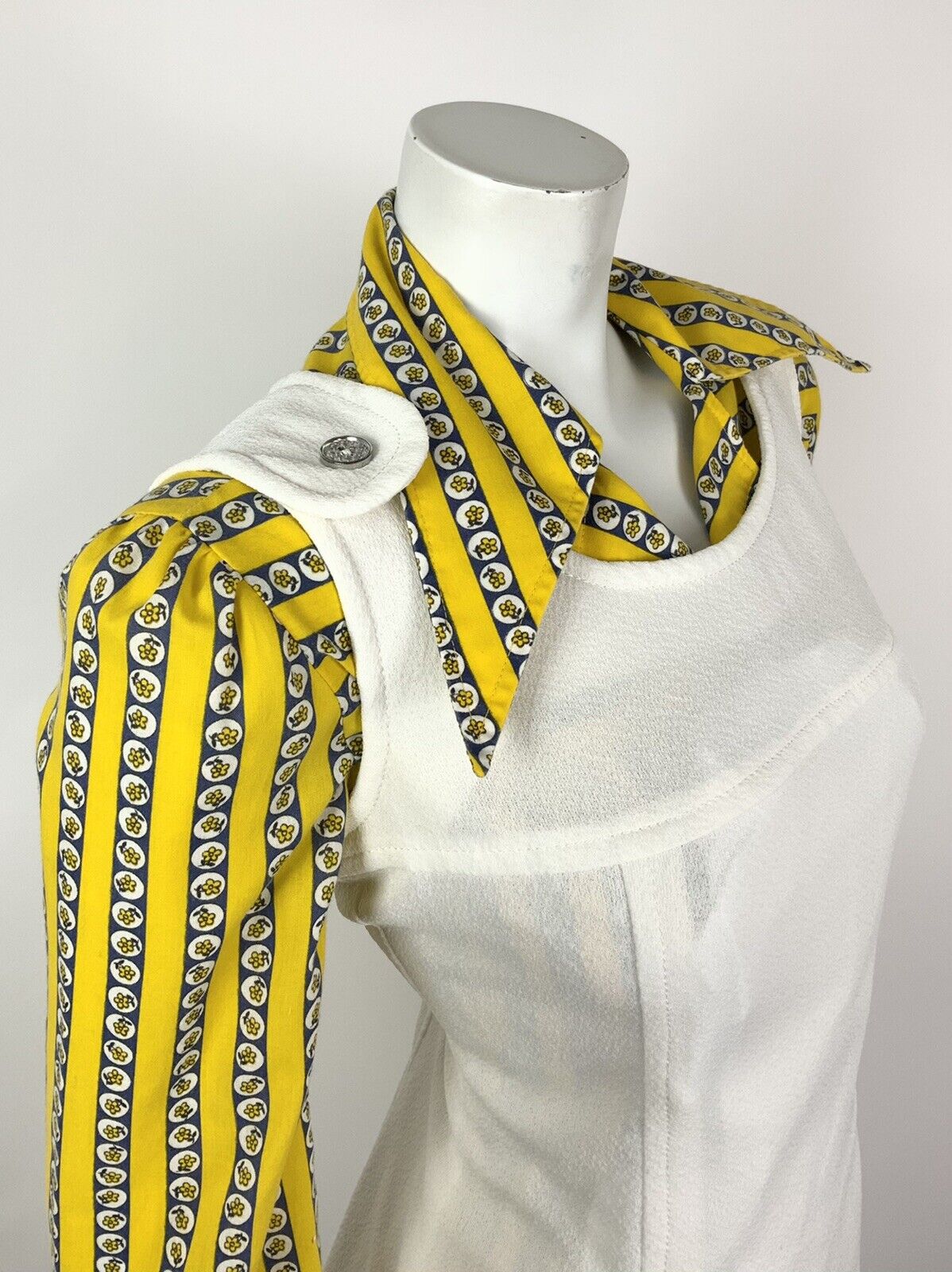 VINTAGE 60s 70s WHITE SILVER MOD PINAFORE APRON PINNY DRESS 10 12