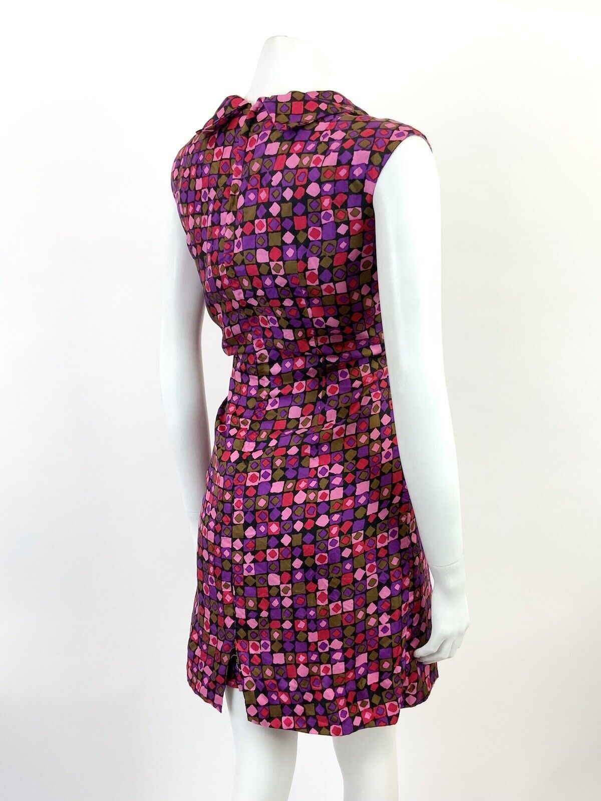 VINTAGE 60s 70s PURPLE PINK RED GOLD GEOMETRIC MOD SLEEVELESS SHIRT DRESS 10 12