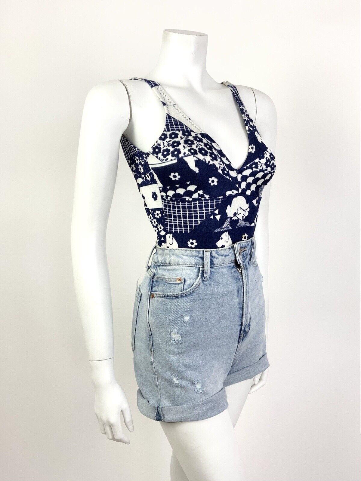 VINTAGE 60s 70s BLUE WHITE FLORAL DOG SCALES MOD PATCHWORK SWIM BODY SUIT 8 10