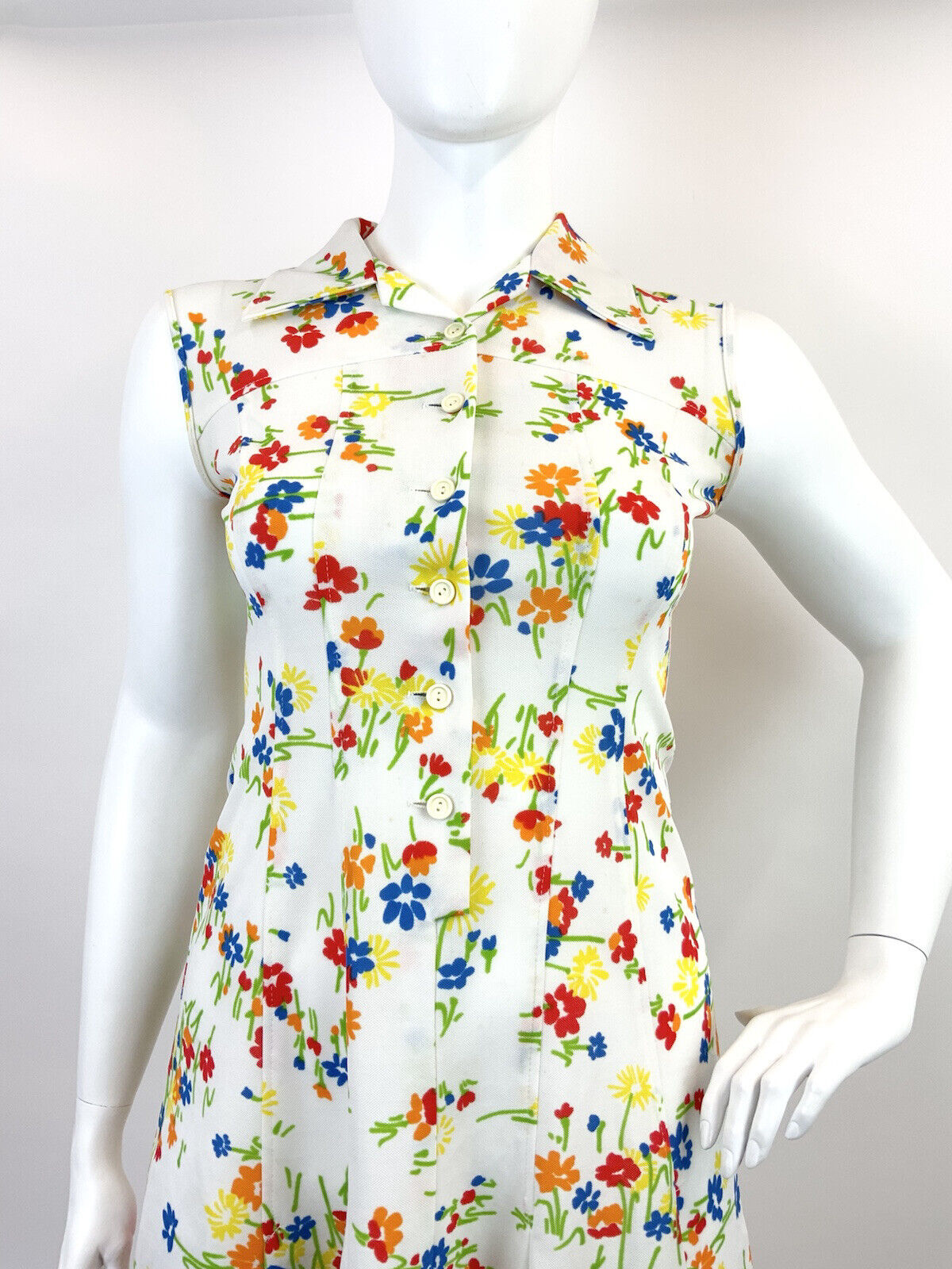 VINTAGE 60s 70s WHITE RED BLUE GREEN FLORAL MOD SLEEVELESS DAGGER SHIRT DRESS 16