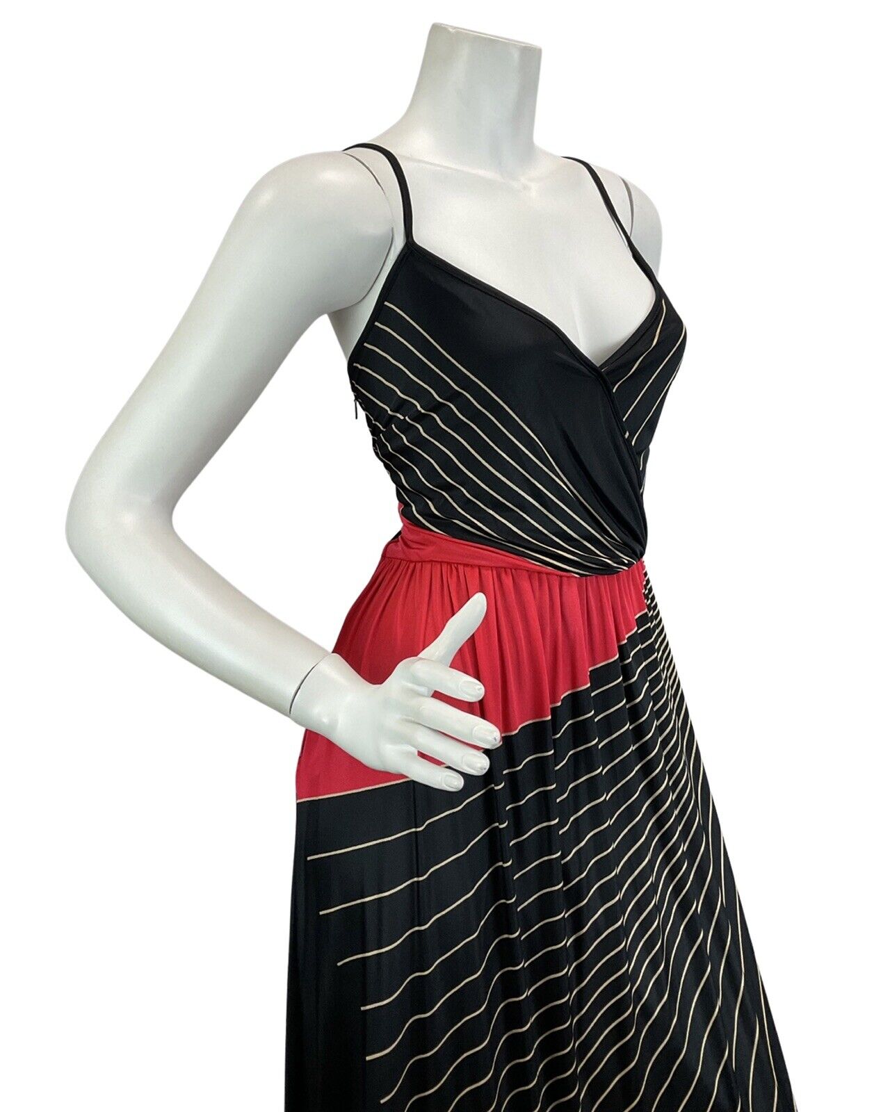 VINTAGE 60s 70s BLACK RED GOLD ABSTRACT PRINT DISCO BOHO FOLK MAXI DRESS 10