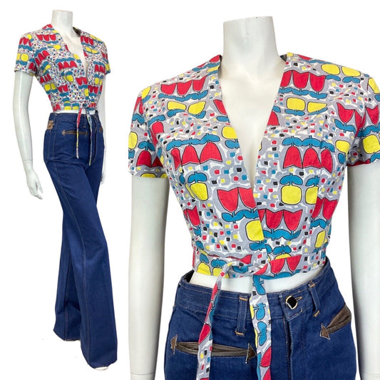 VINTAGE 60s 70s WHITE GREY RED YELLOW TULIP FLORAL MOD WRAP CROPPED TOP 8