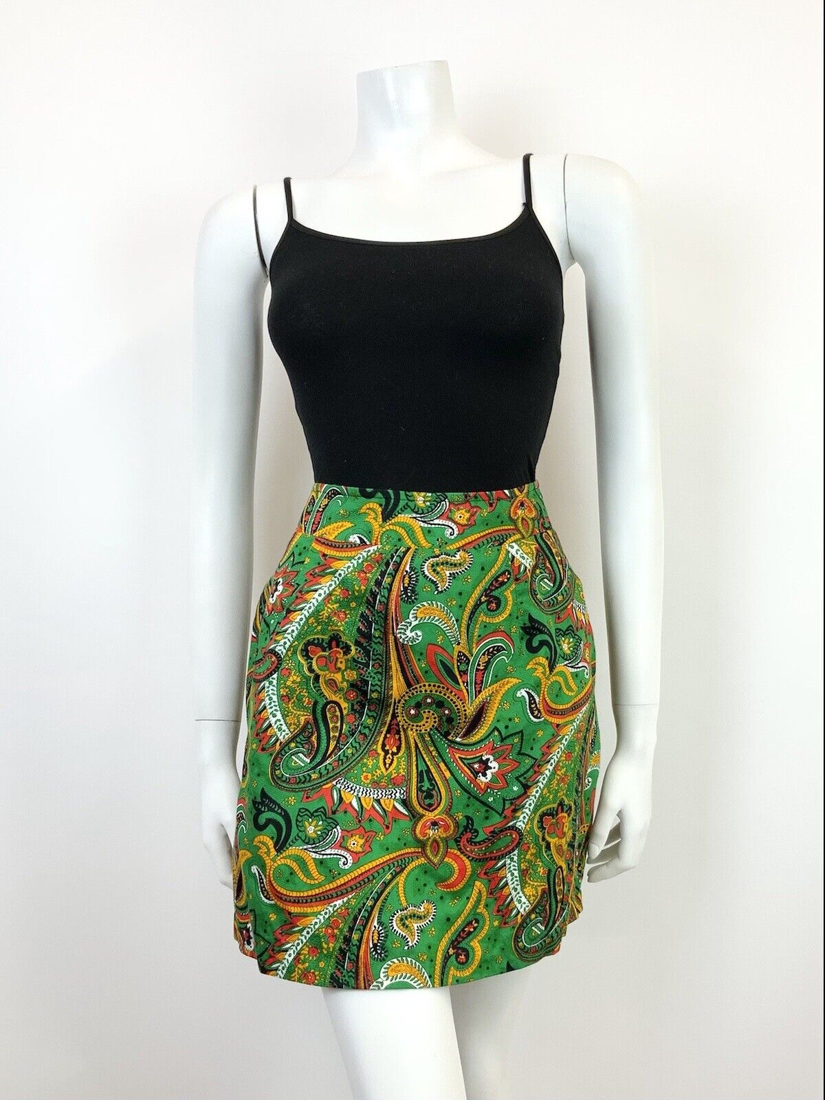VINTAGE 60s 70s GREEN RED BLACK PSYCHEDELIC FLORAL PAISLEY MOD MINI SKIRT 8