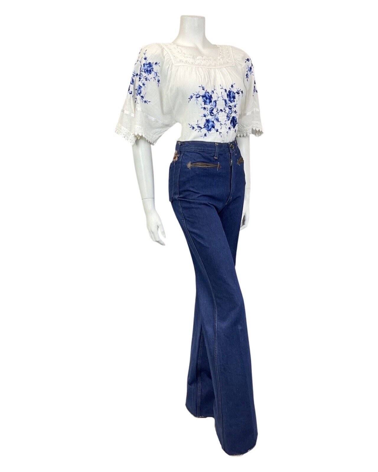 VINTAGE 60s 70s WHITE BLUE FLORAL ROSE EMBROIDERED CROCHETED BOHO BLOUSE 12 14