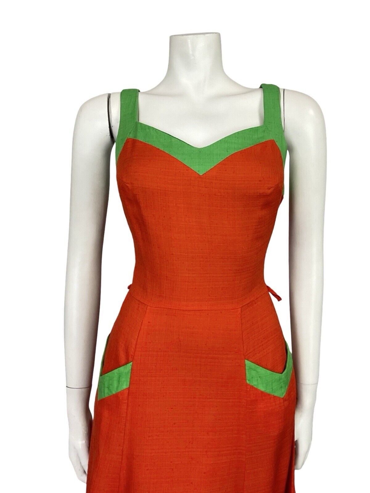 VTG 70S RED GREEN SWEETHEART NECKLINE STRAPPY MINI DRESS WITH POCKETS 10