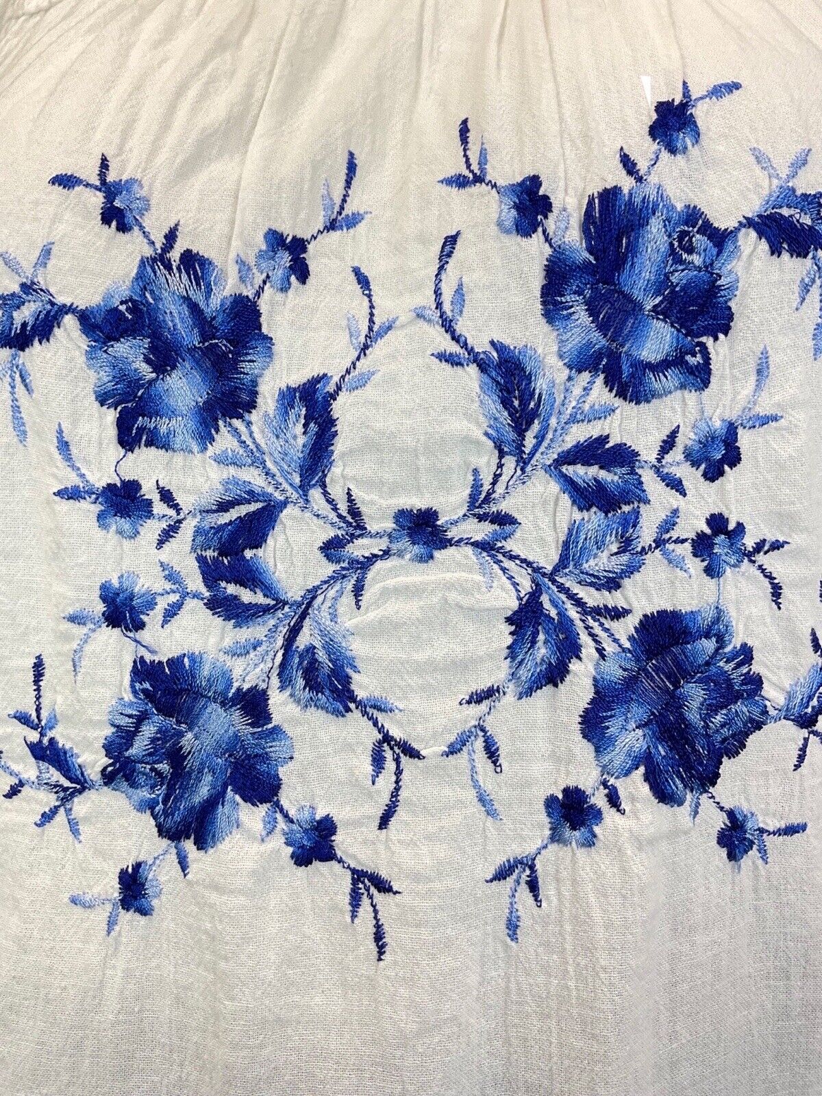 VINTAGE 60s 70s WHITE BLUE FLORAL ROSE EMBROIDERED CROCHETED BOHO BLOUSE 12 14