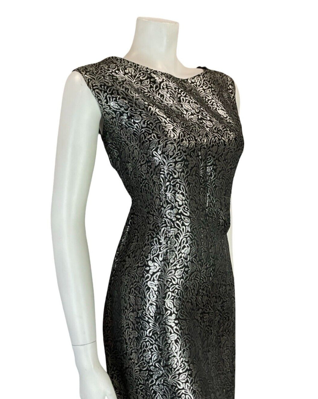 VTG 60S MOD BLACK SILVER FLORAL SHINY PARTY SLEEVELESS MINI DRESS SIZE 14 16