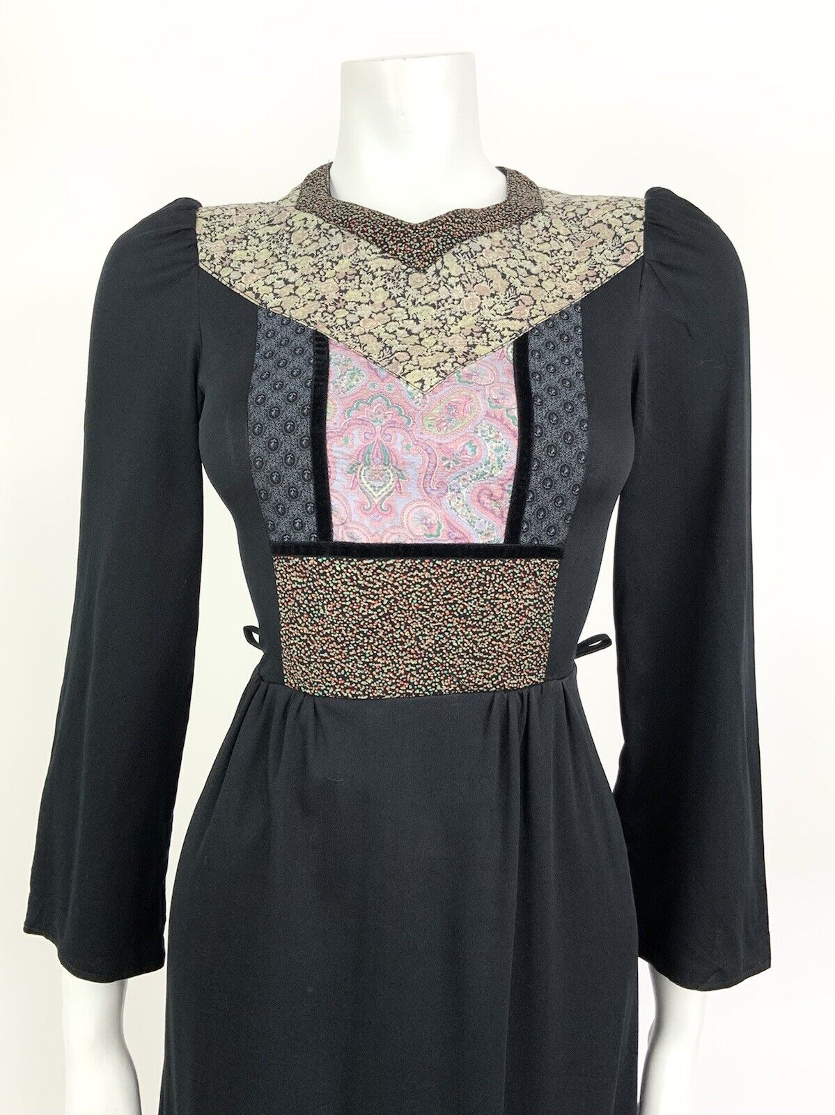 VINTAGE 60s 70s BLACK PINK GREEN FLORAL DITSY PAISLEY BOHO FOLK PRAIRIE DRESS 8