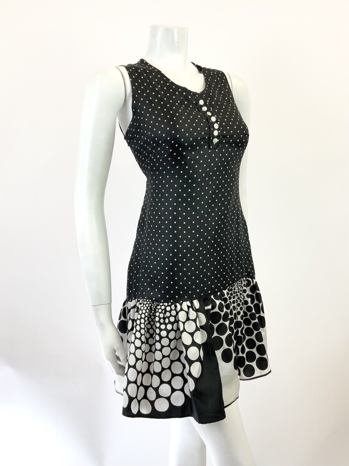 VINTAGE 60s 70s BLACK WHITE POLKA-DOT HALFTONE MOD SLEEVELESS SHIFT DRESS 8 10