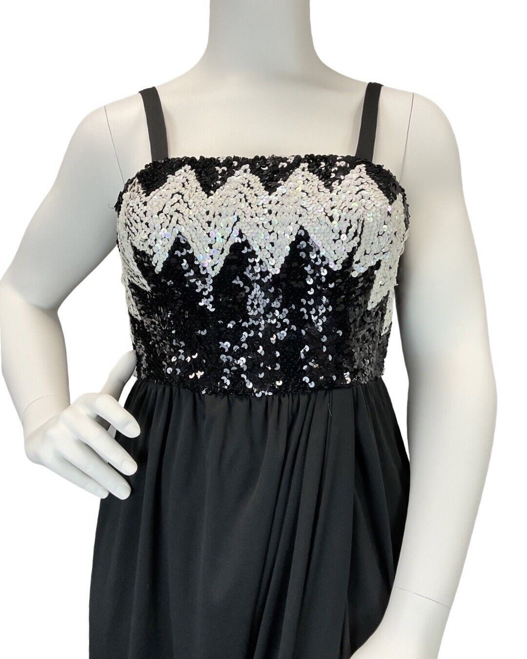 VINTAGE 60s 70s BLACK WHITE SEQUIN ZIG-ZAG STRAPPY DISCO STUDIO 54 MAXI DRESS 16