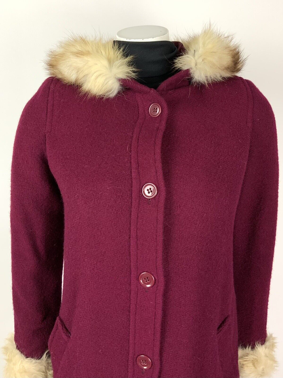 VINTAGE 60s 70s RASPBERRY RED HOODED WHITE FUR TRIM MOD SWING COAT 12 14 16