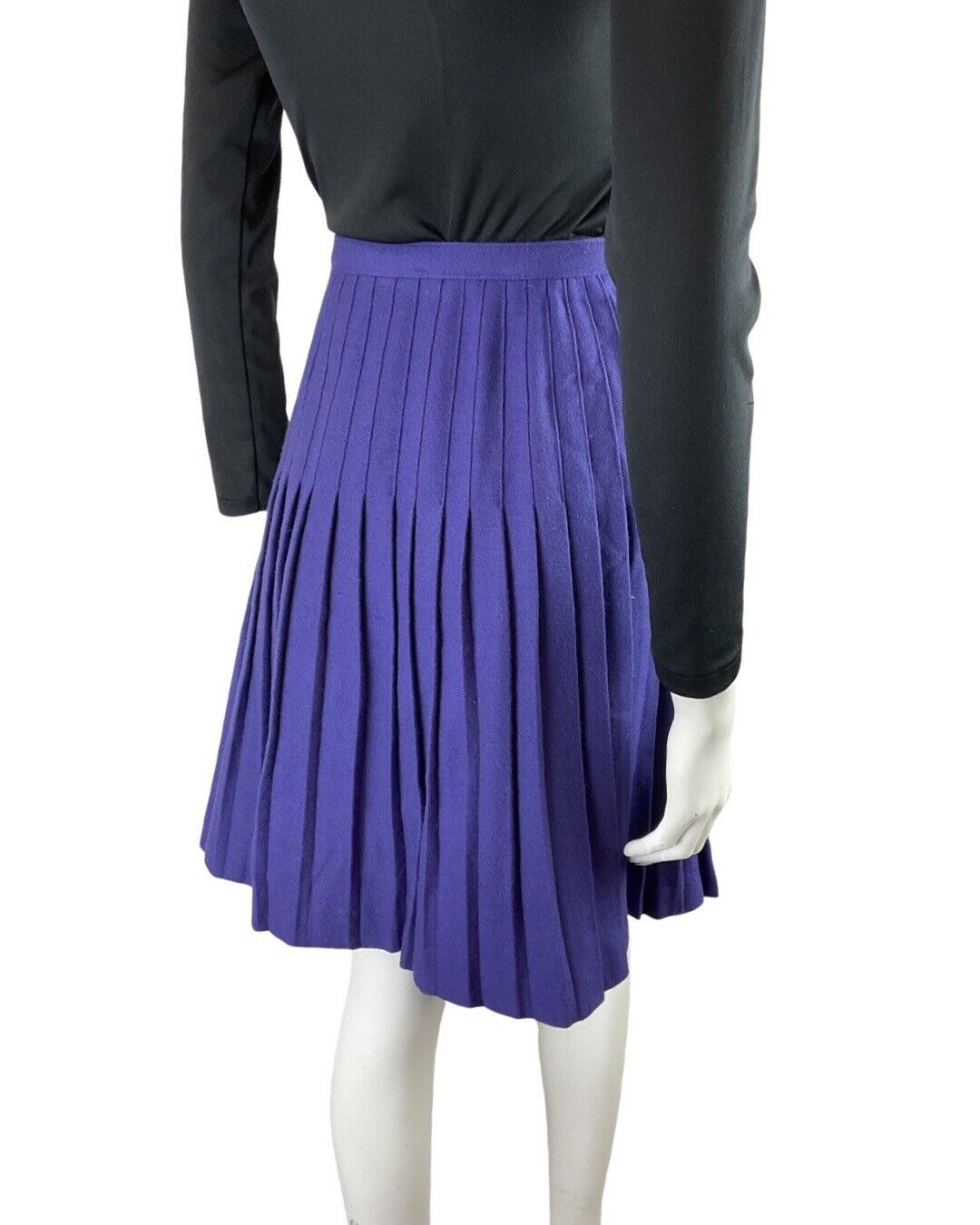 VINTAGE 60s 70s PURPLE PLEATED WOOL MOD BUCKLED KILT SKIRT 4