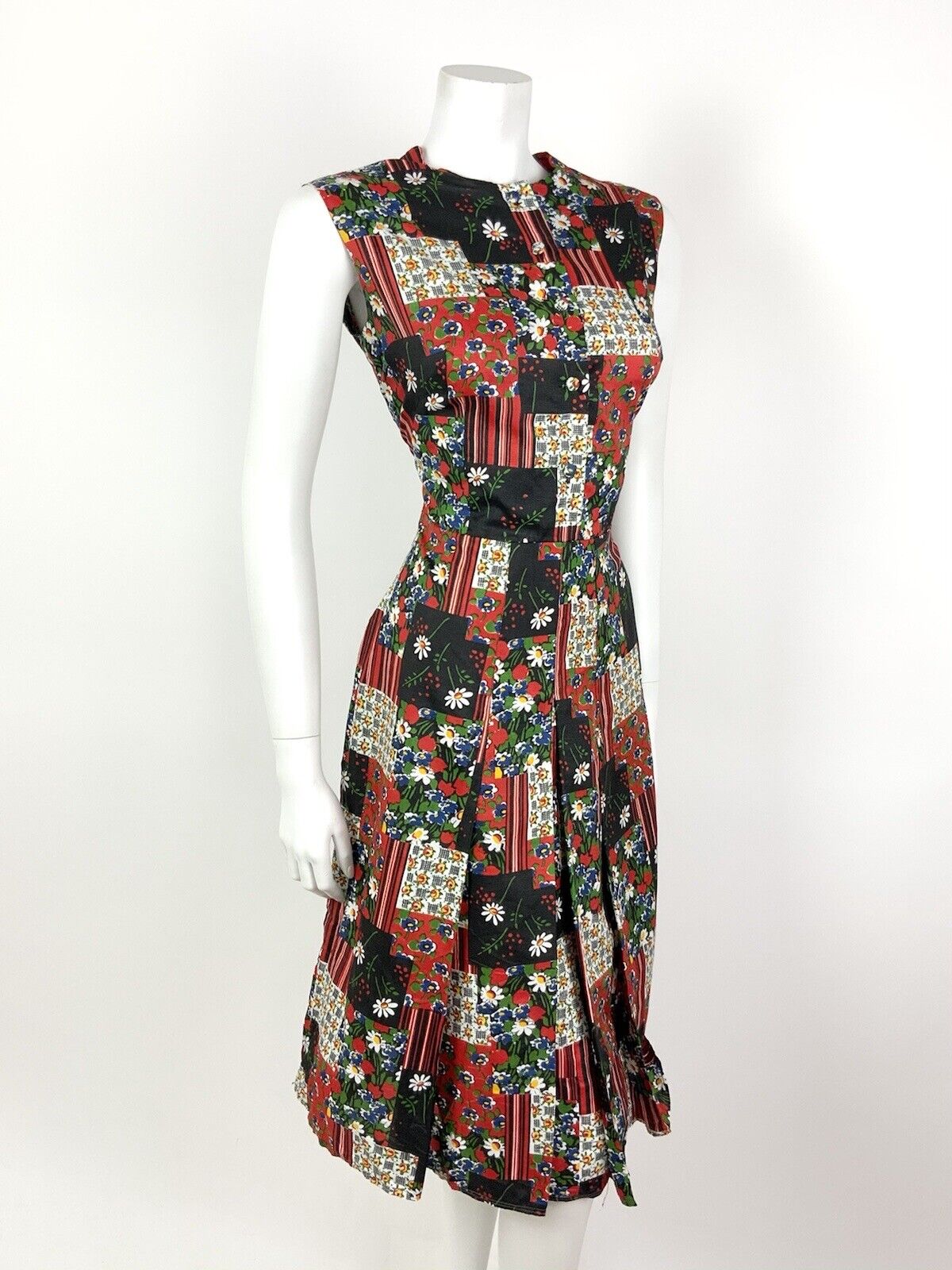 VTG 60s 70s BLACK RED GREEN PATCHWORK FLORAL FOLK BOHO GYPSY SLEEVELESS DRESS 12