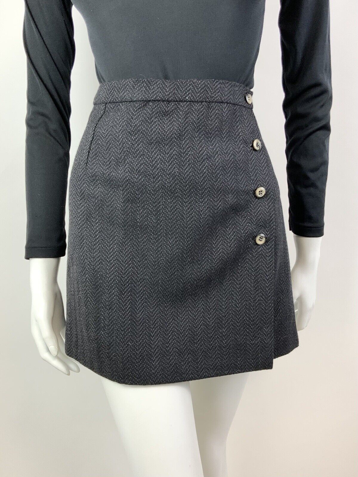 VINTAGE 60s 70s CHARCOAL GREY ZIG-ZAG MOD PREPPY WORKING GIRL WRAP SHORT SKIRT 8