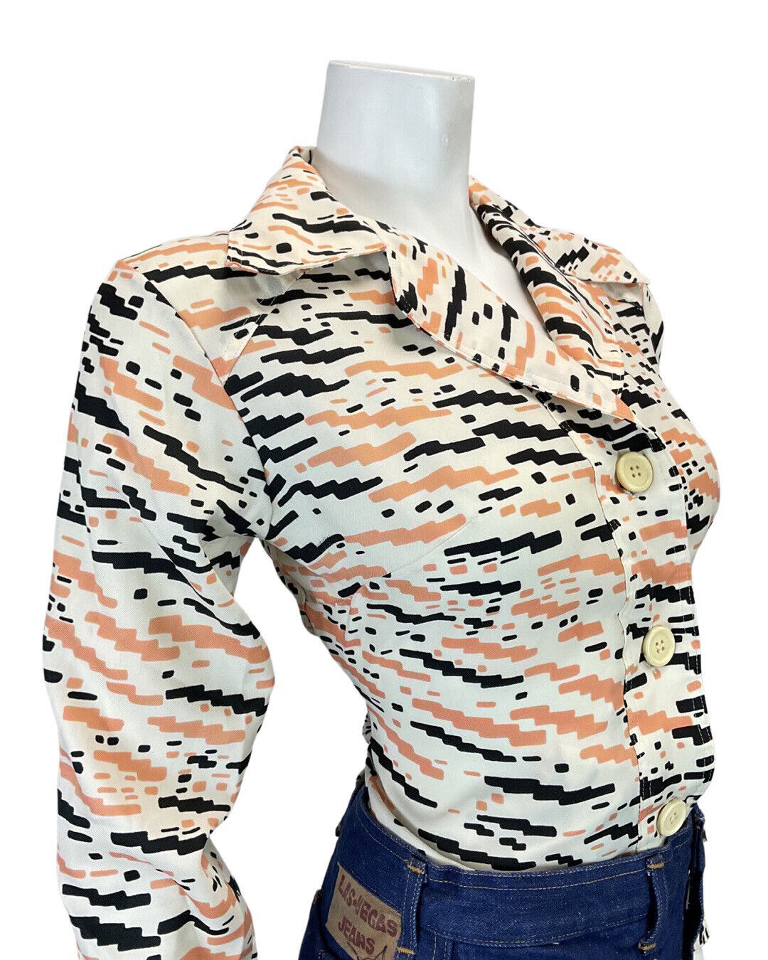 VINTAGE 60s 70s WHITE ORANGE BLACK GEOMETRIC ZIG-ZAG MOD DAGGER BLOUSE 12