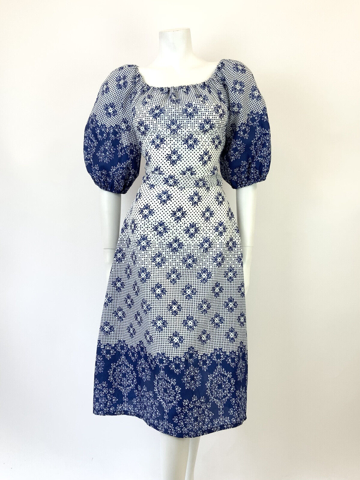VINTAGE 60s 70s WHITE BLUE FLORAL POLKA-DOT PUFF SLEEVE FOLK PRAIRIE DRESS 10