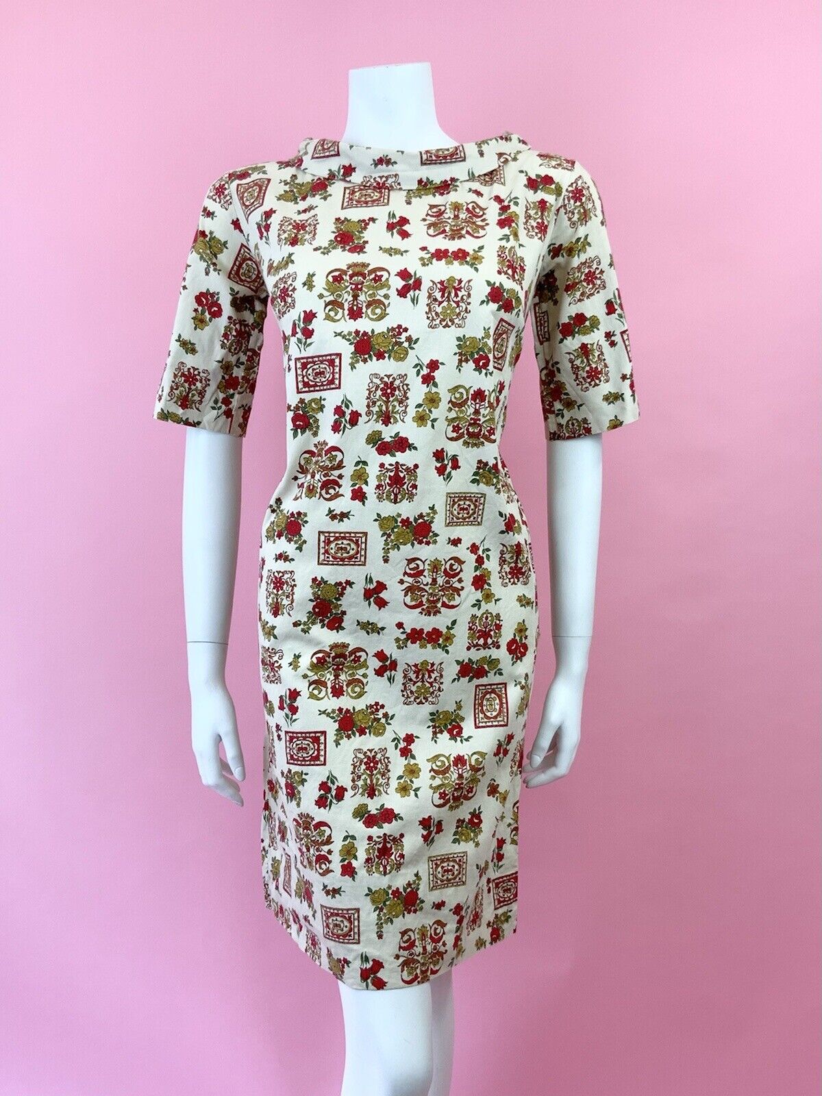 VINTAGE 60s 70s CREAM GREEN RED ORNATE FLORAL ROSE DECO MOD SHIFT DRESS 10