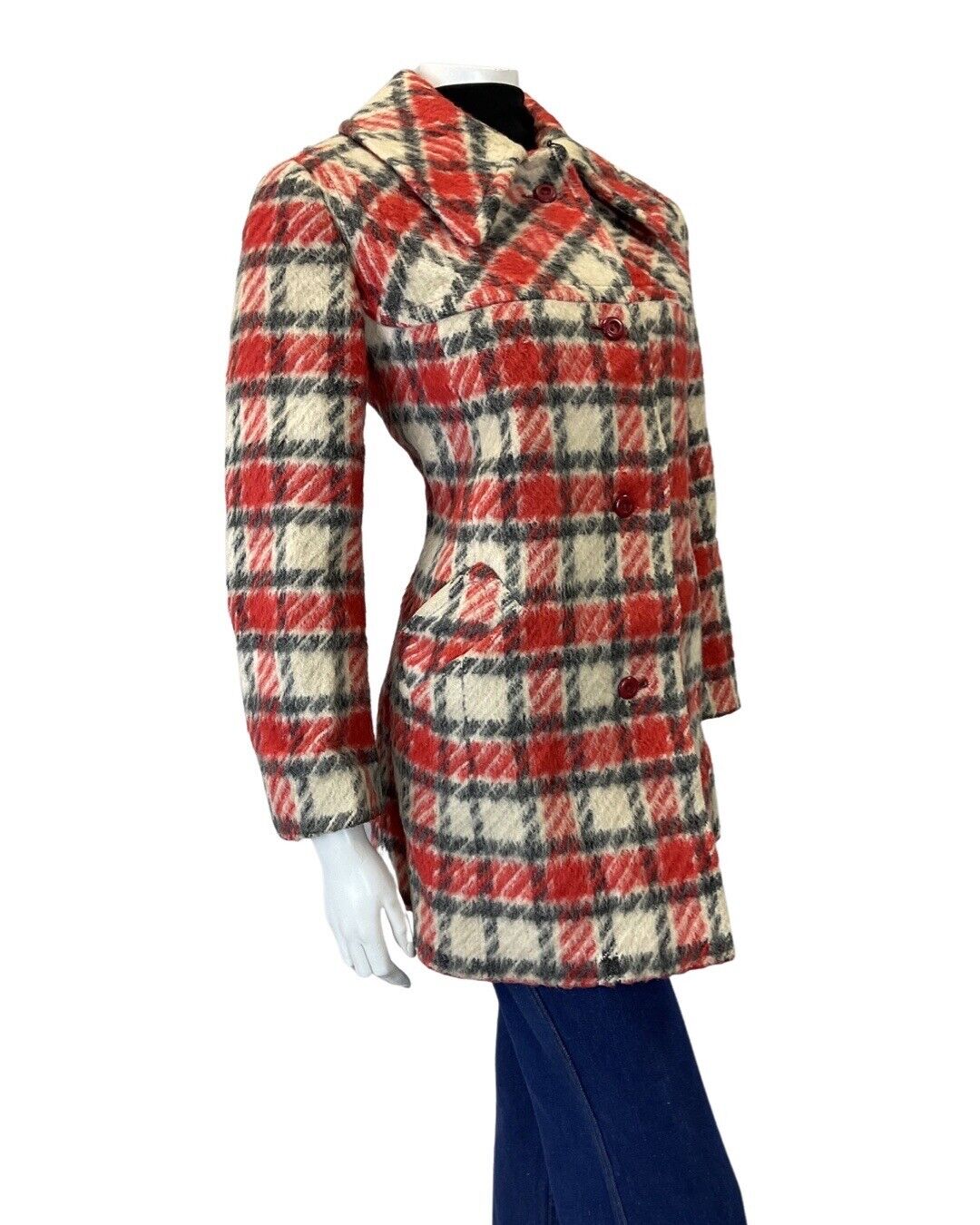 VINTAGE 60s 70s RED CREAM BLACK PLAID CHECKED MOD DAGGER COLLAR WOOL COAT 12