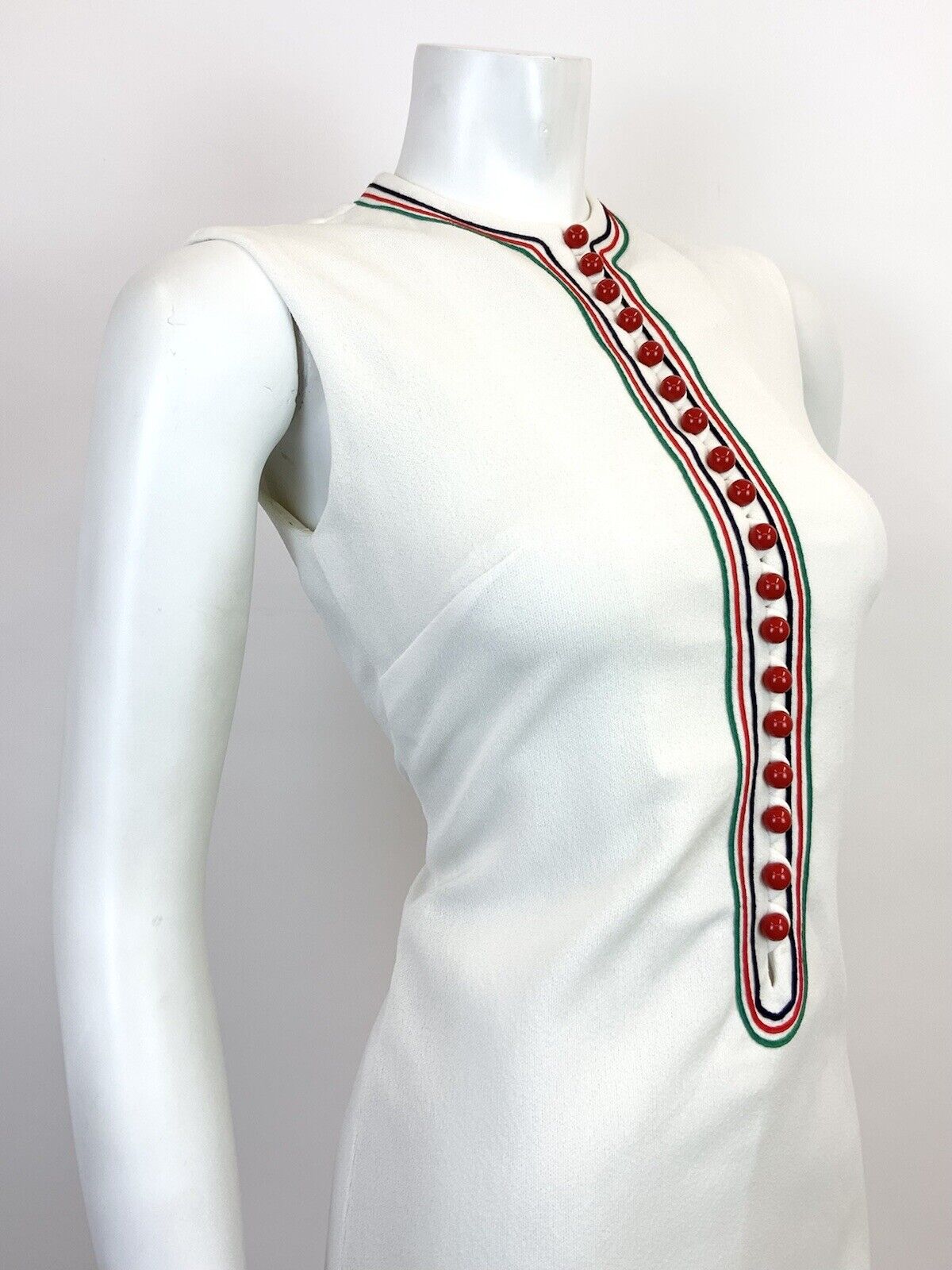VINTAGE 60s 70s WHITE RED GREEN BUTTON BIB FRONT MOD SCOOTER SHIFT DRESS 6 8