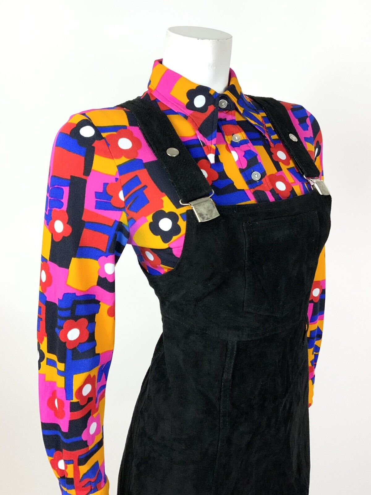 VINTAGE 60s 70s BLACK SILVER SUEDE LEATHER MOD PINAFORE DUNGAREE APRON DRESS 6