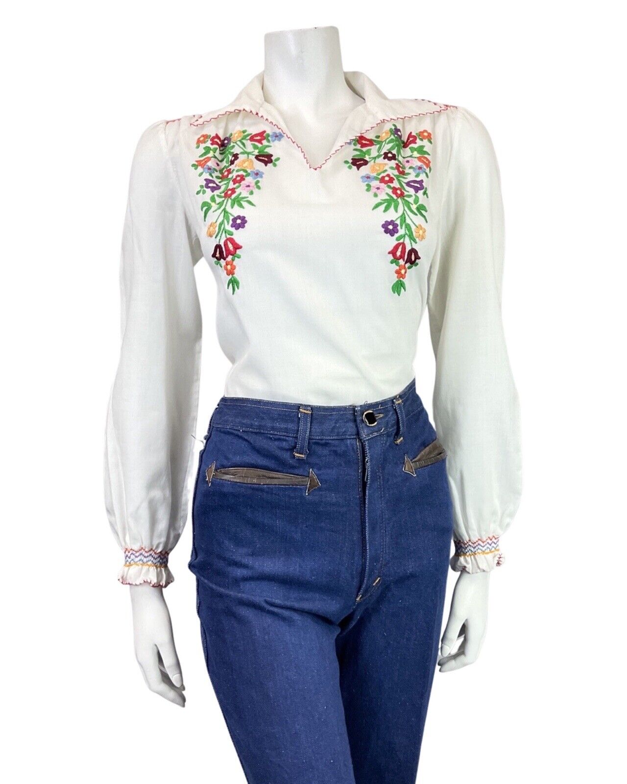 VINTAGE 60s 70s WHITE RED GREEN FLORAL VINE WING COLLAR BOHO BLOUSE 10 12