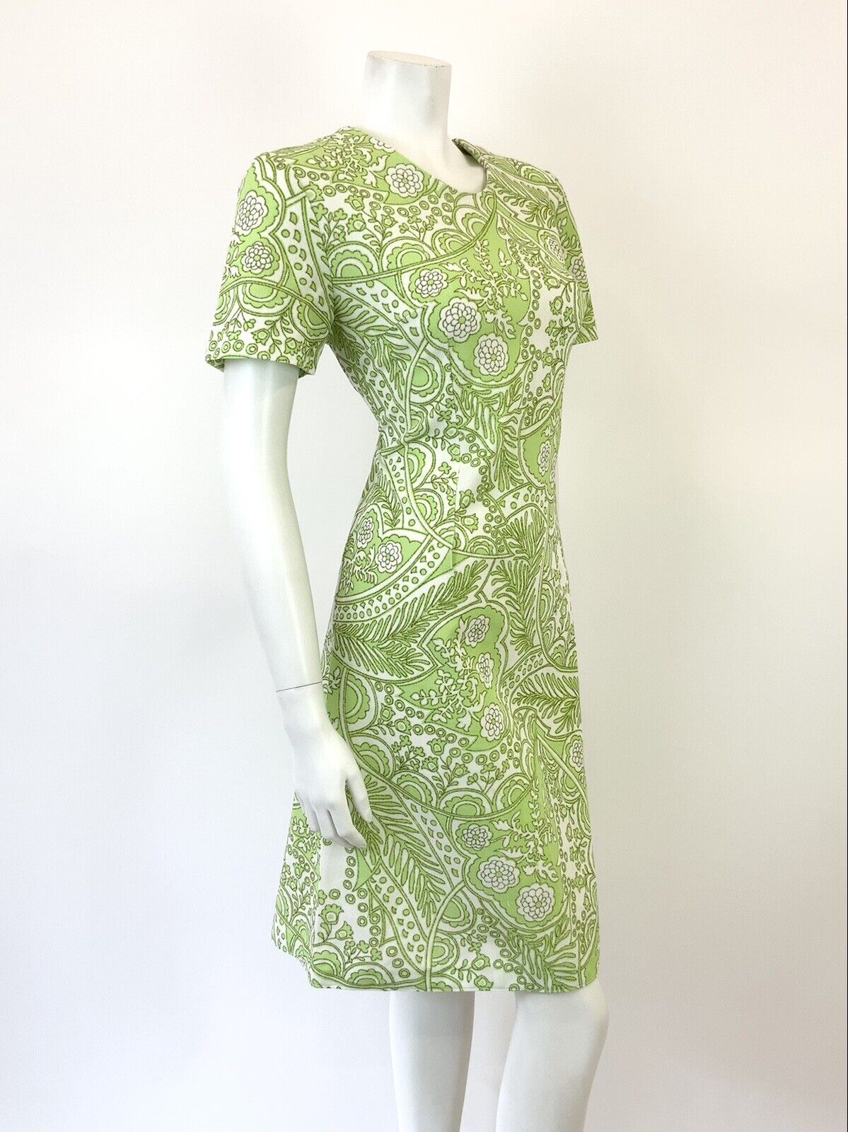 VINTAGE 60s 70s LIME GREEN WHITE PSYCHEDELIC FLORAL LEAFY MOD DRESS 12 14