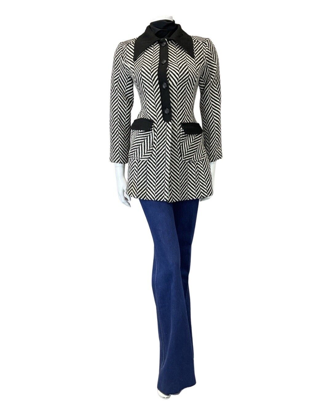 VINTAGE 60s 70s BACK WHITE CHEVRON ZIG-ZAG DAGGER COLLAR MOD WOOL BLAZER COAT 12