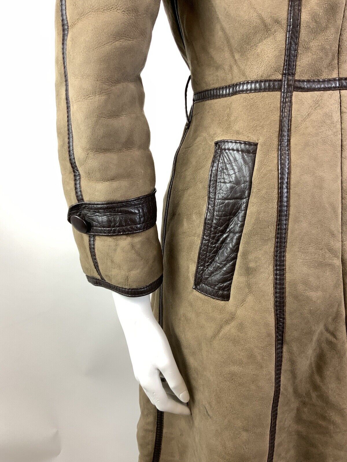 VTG 70s LIGHT BROWN PANELLED TIE WAIST SUEDE LEATHER DAGGER COLLAR COAT 8 10