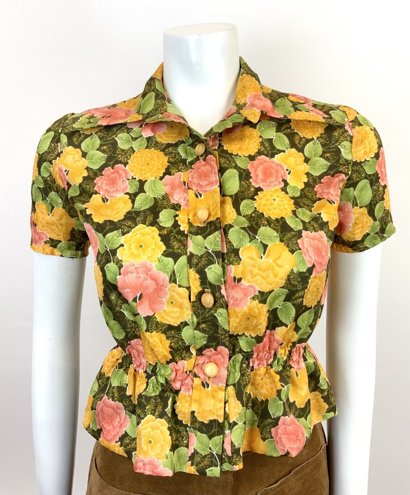 VINTAGE 60s 70s GREEN YELLOW PINK FLORAL CROPPED DAGGER SHIRT BLOUSE 8