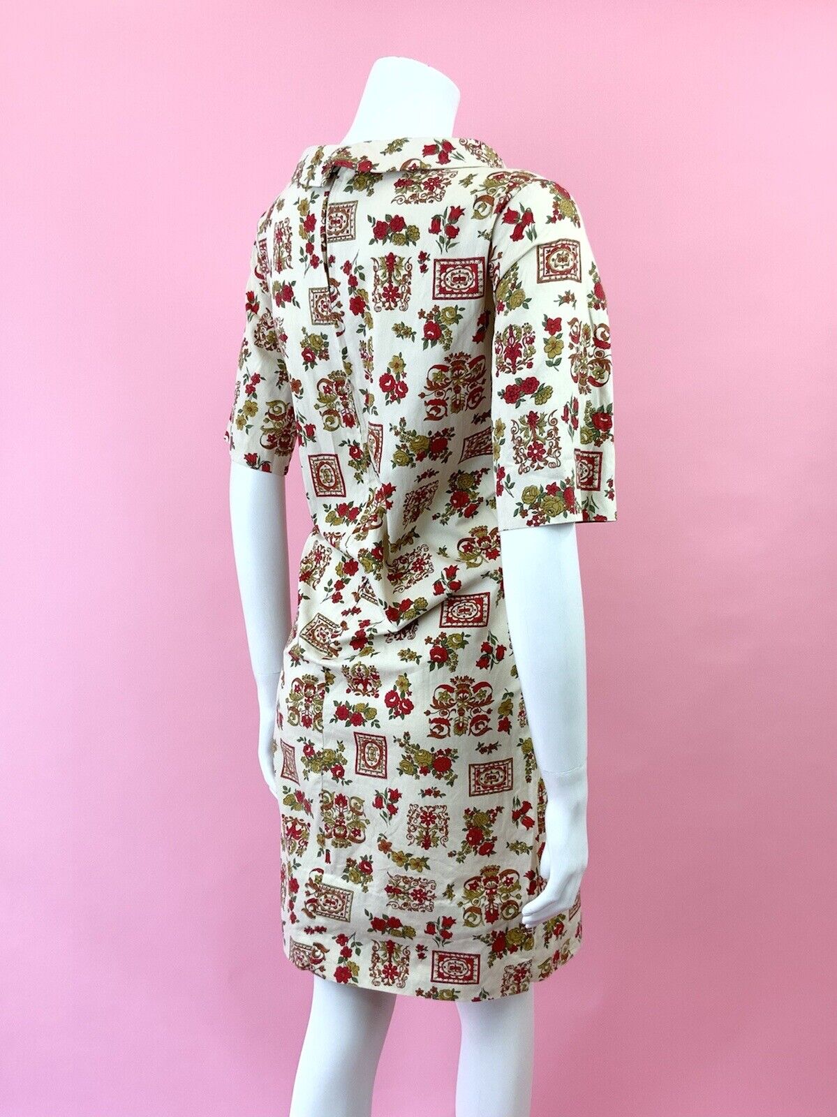 VINTAGE 60s 70s CREAM GREEN RED ORNATE FLORAL ROSE DECO MOD SHIFT DRESS 10