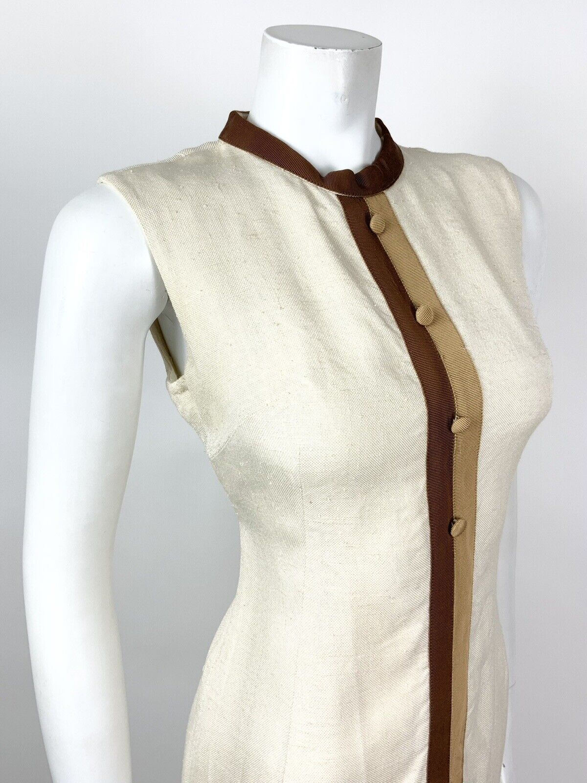 VINTAGE 60s 70s CREAM BROWN STRIPED MOD SLEEVELESS SHIFT DRESS 10