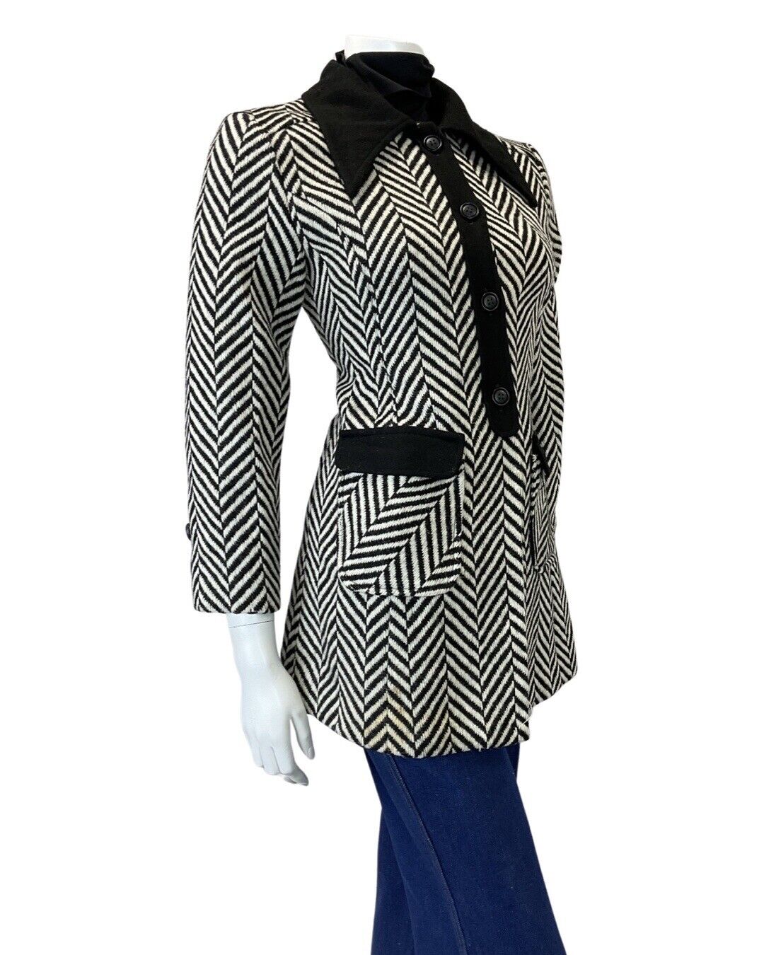 VINTAGE 60s 70s BACK WHITE CHEVRON ZIG-ZAG DAGGER COLLAR MOD WOOL BLAZER COAT 12