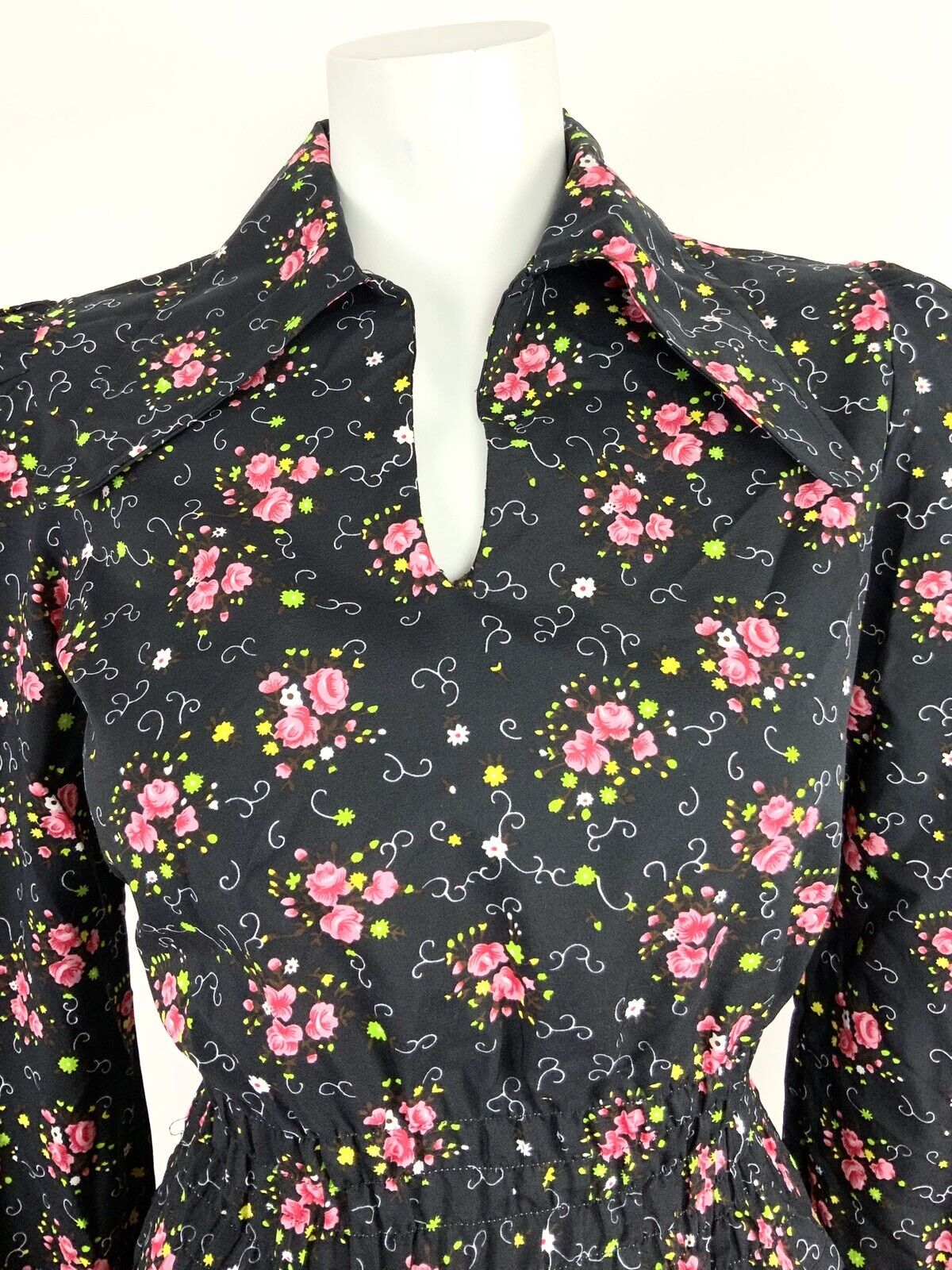 VINTAGE 60s 70s BLACK PINK GREEN FLORAL DITSY WING COLLAR RUCHED BLOUSE TOP 8 10