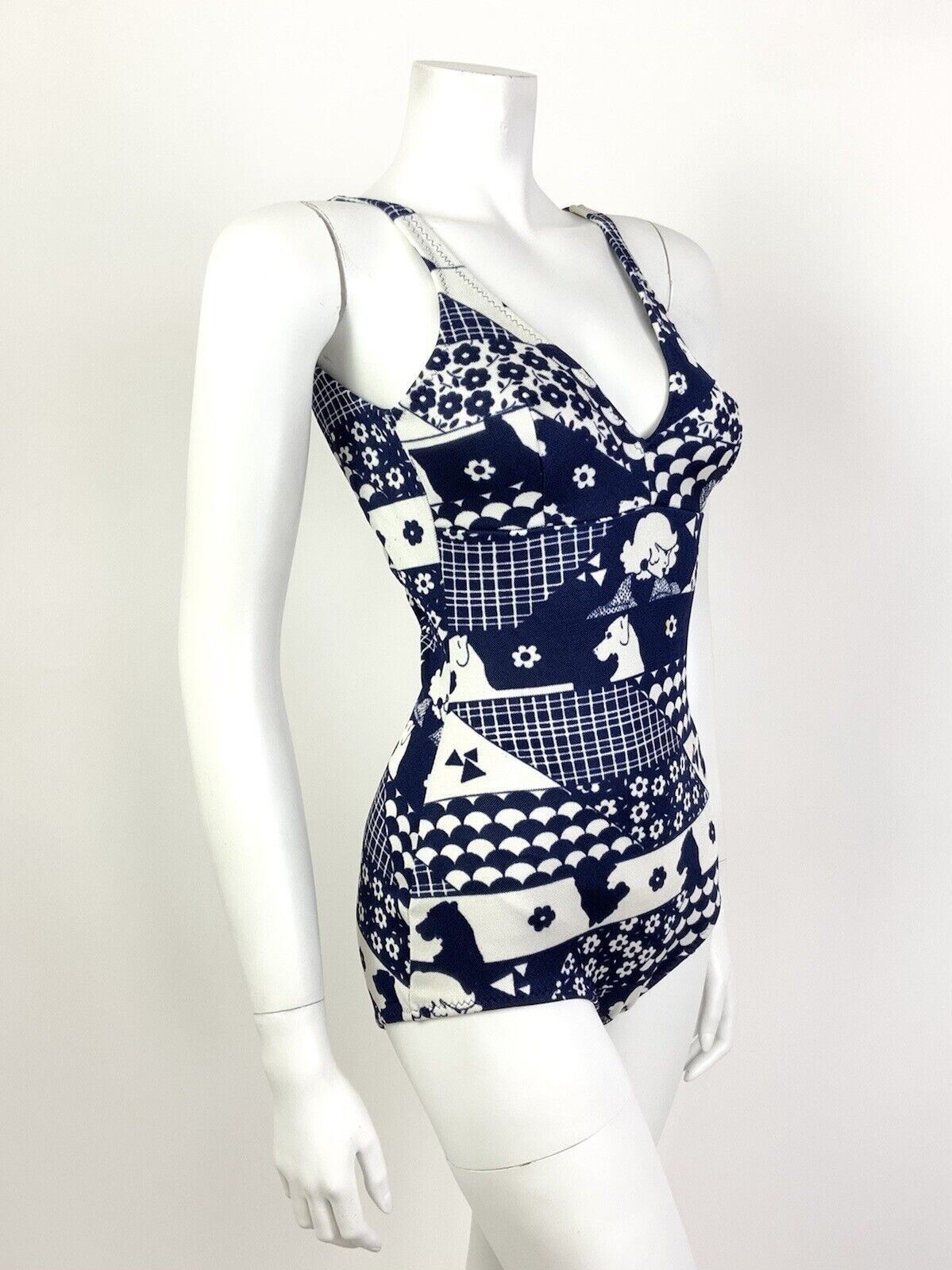 VINTAGE 60s 70s BLUE WHITE FLORAL DOG SCALES MOD PATCHWORK SWIM BODY SUIT 8 10