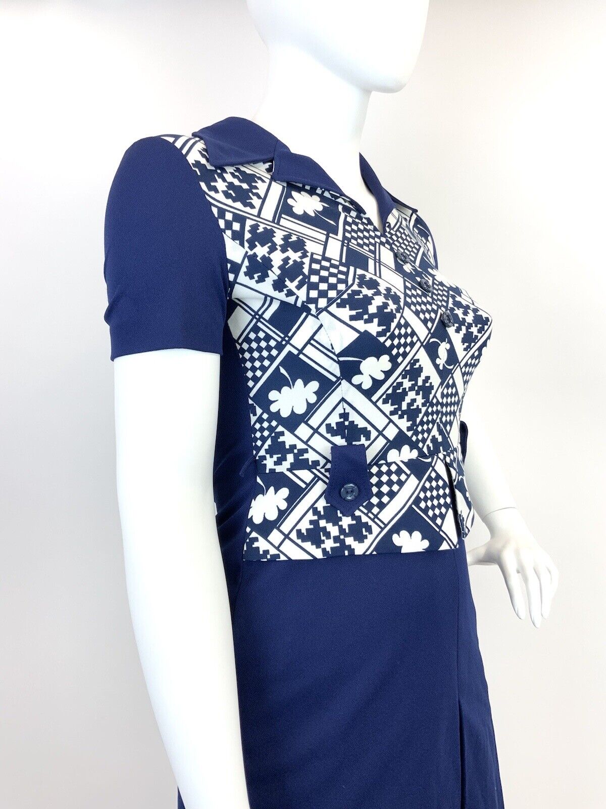VINTAGE 60s 70s BLUE WHITE GEOMETRIC CHECKERBOARD MOD DAGGER SHIRT DRESS 14 16