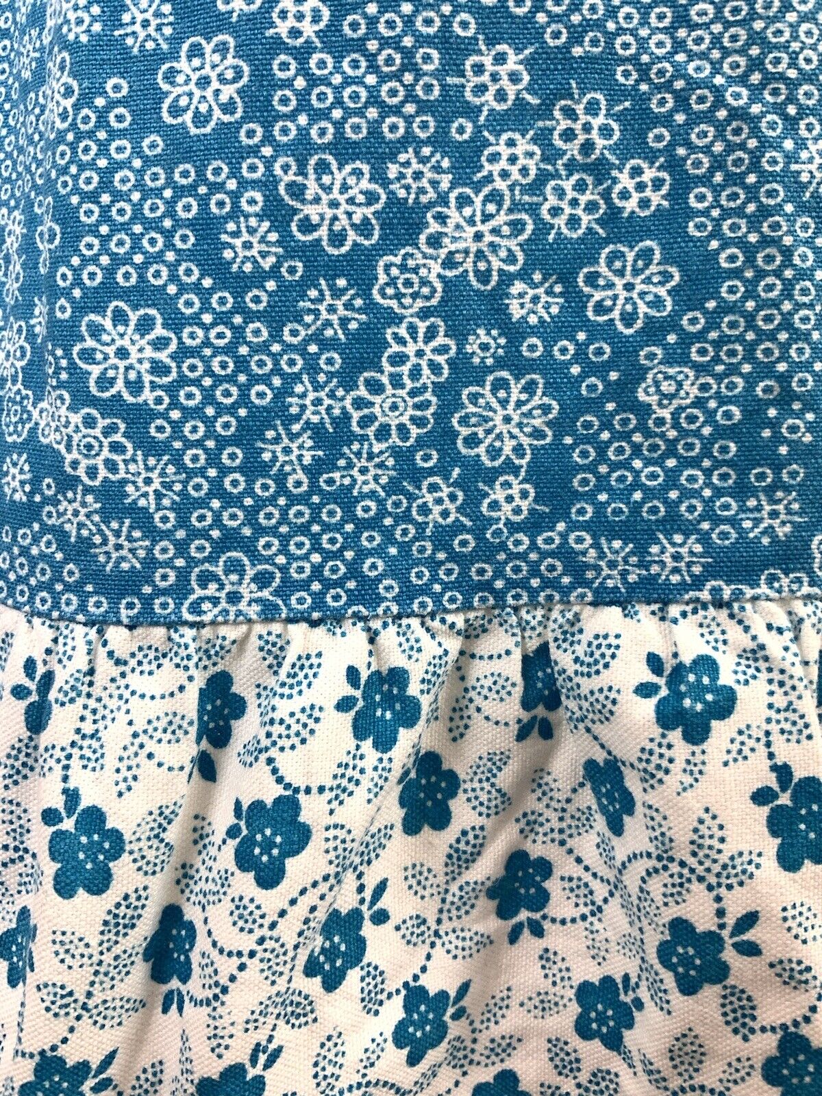 VINTAGE 60s 70s BRIGHT BLUE WHITE DOTTY FLORAL SLEEVELESS MOD SUMMER DRESS 10 12