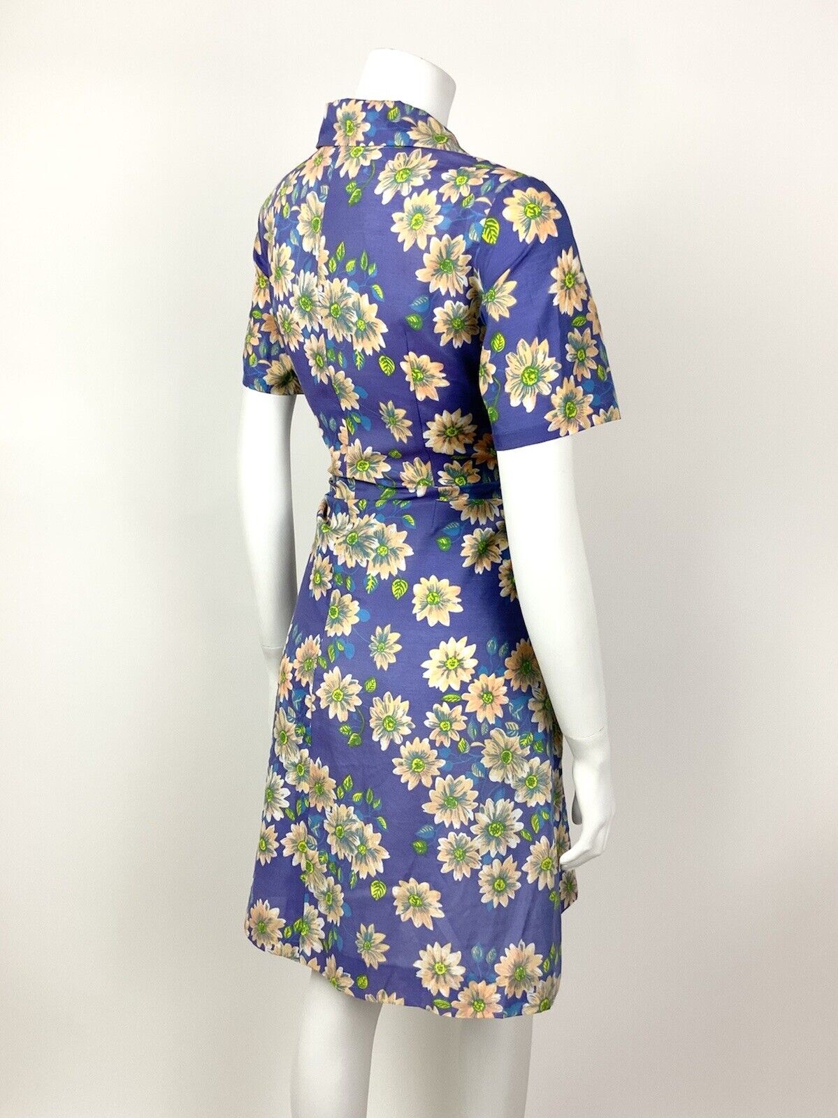 VINTAGE 60s 70s PURPLE PEACH BLUE YELLOW FLORAL DAGGER COLLAR SHIRT DRESS 12 14