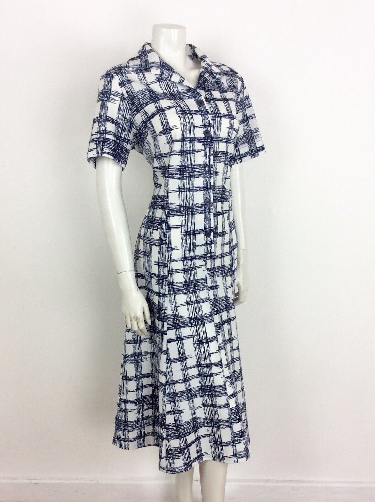 VINTAGE 60s 70s GEOMETRIC LINE PRINT TEA SHIRT DRESS WHITE BLUE 14 16