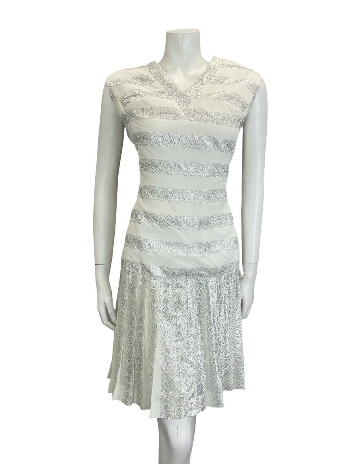 VTG 60S WHITE SILVER METALLIC RIBBON DROPPED WAIST PLEATED PARTY MIDI DRESS 14