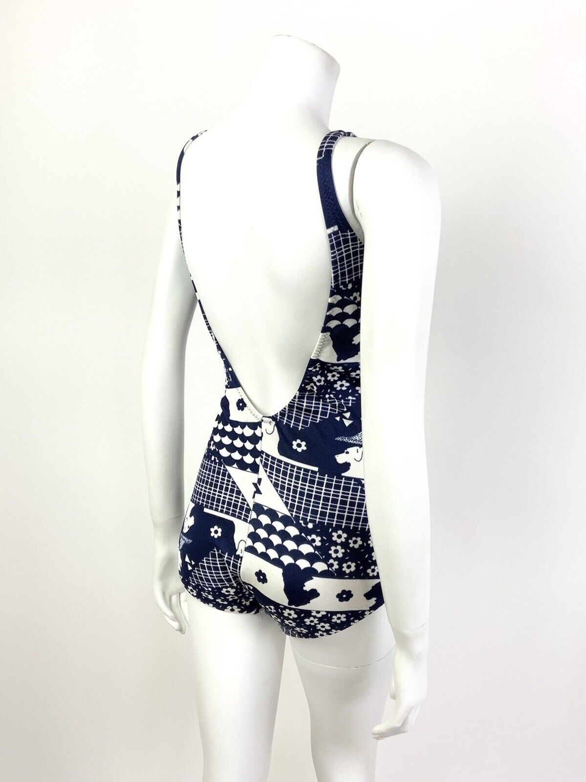 VINTAGE 60s 70s BLUE WHITE FLORAL DOG SCALES MOD PATCHWORK SWIM BODY SUIT 8 10