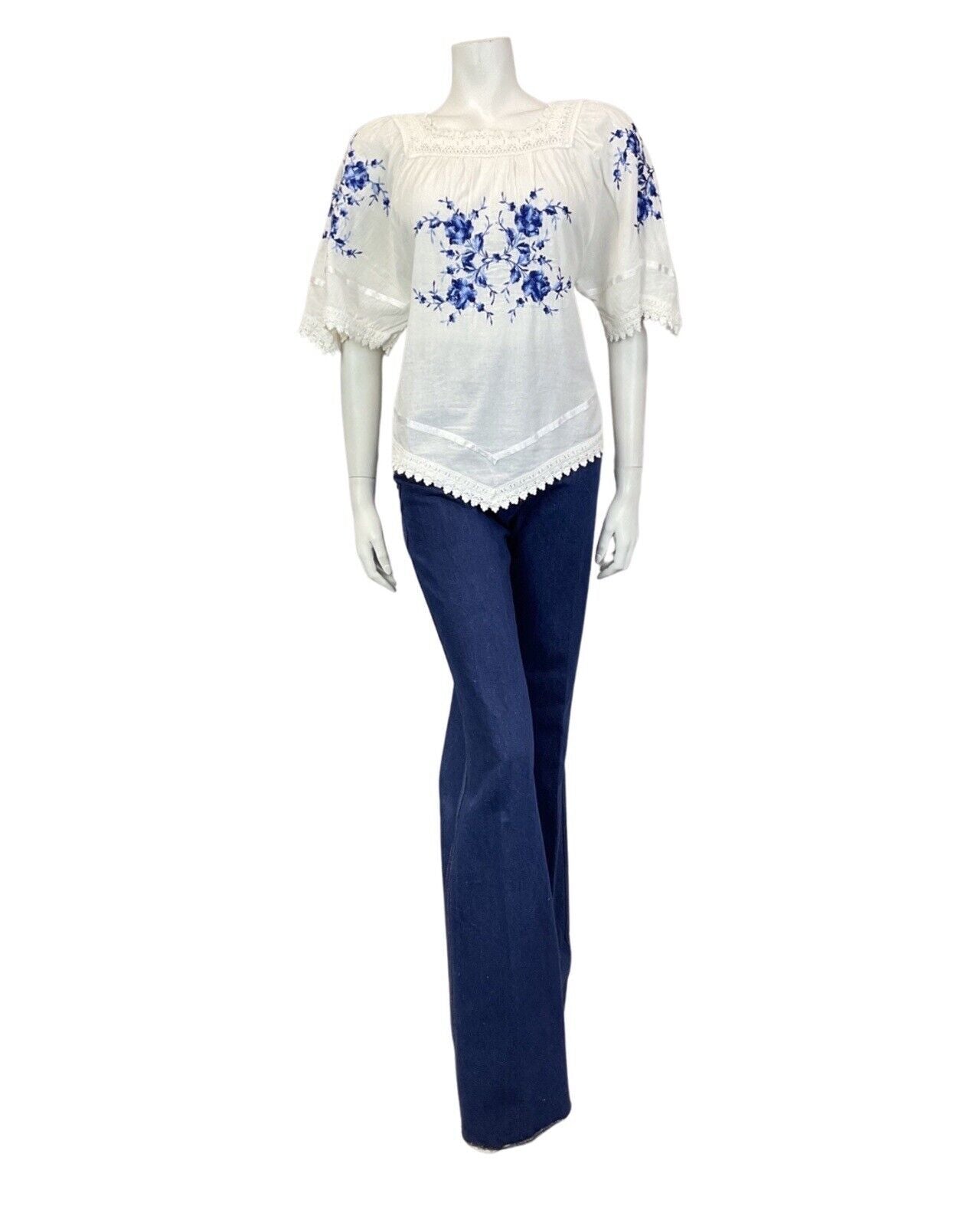 VINTAGE 60s 70s WHITE BLUE FLORAL ROSE EMBROIDERED CROCHETED BOHO BLOUSE 12 14