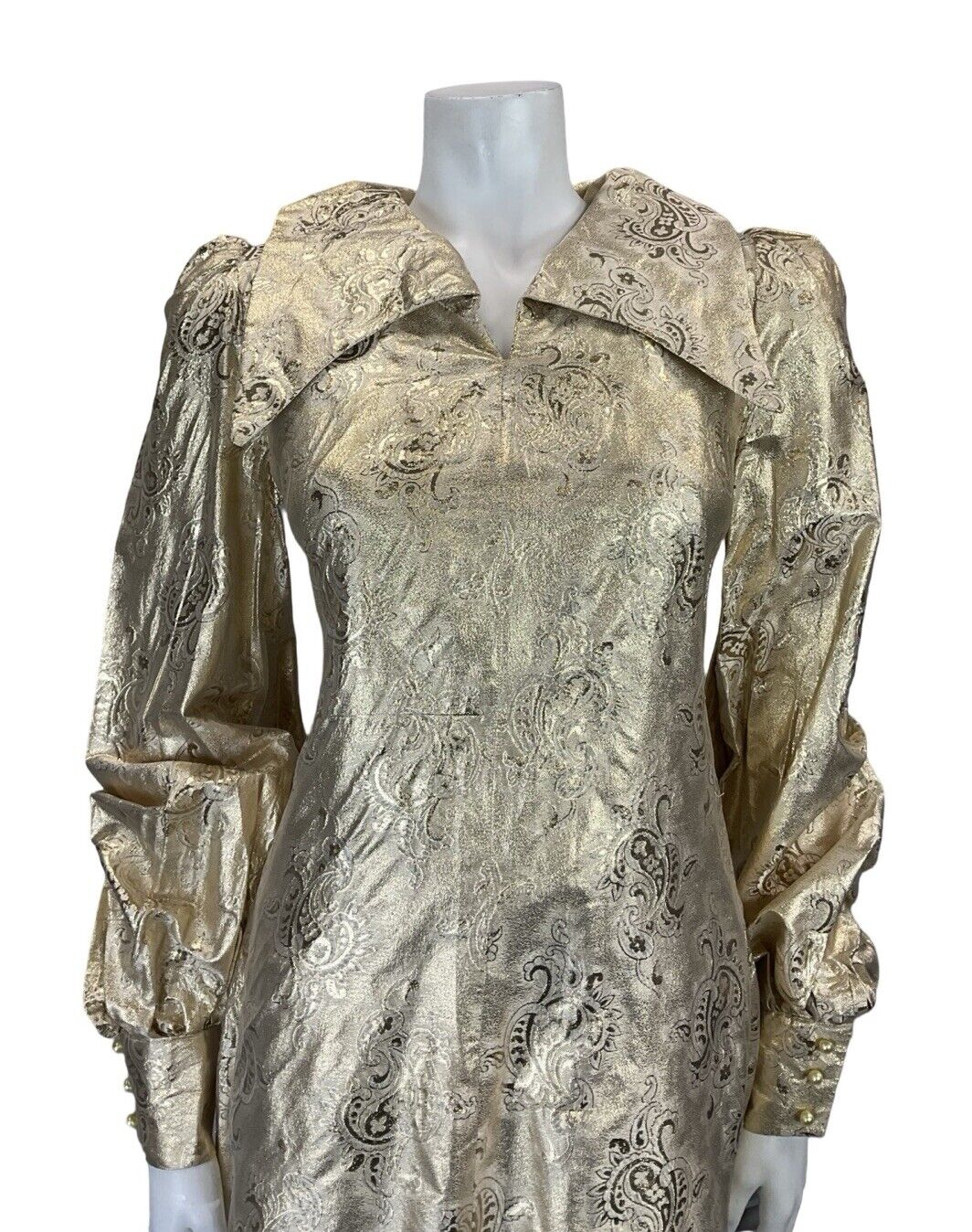 VTG 60S 70S GOLD BROCADE OVERSIZED COLLAR BISHOP SLEEVE PAISLEY TUNIC TOP 8 10 S