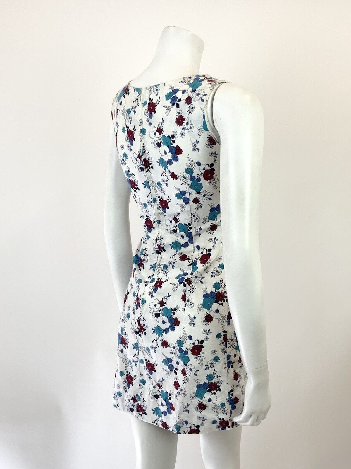 VINTAGE 60s 70s WHITE WINE RED BLUE FLORAL BOHO MOD SLEEVELESS MINI DRESS 8